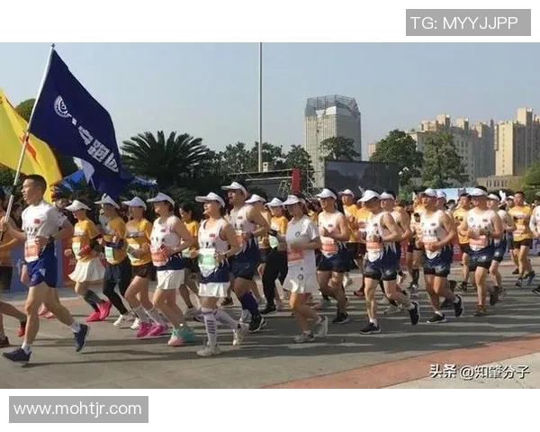 成都城市马拉松点评：极限运动队默契配合展现团队精神与竞技魅力