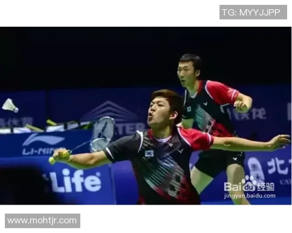 成都羽毛球队配合技巧深度对比与战术解析